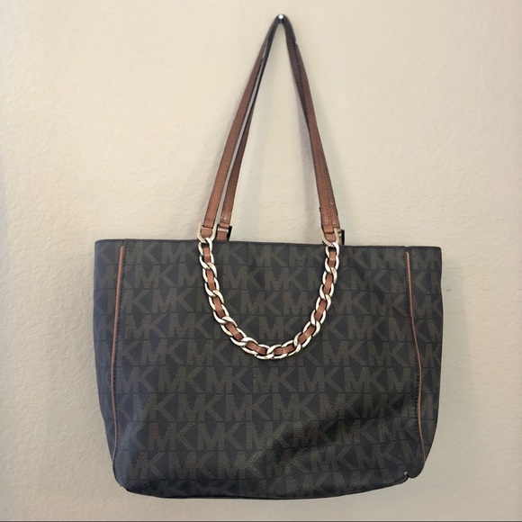 Michael Kors Signature Tote Bag With Chain Straps - Picture 2 of 8